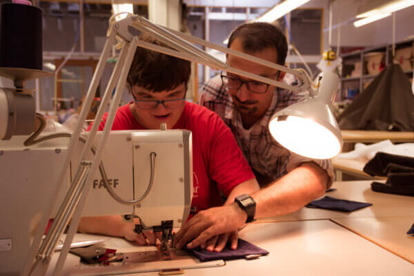 cornhole-konifez-spiel-gartenspiel-parkspiel-wurfspiel-hochzeitsspiel-event-kaufen-spielen-faire-herstellung-14